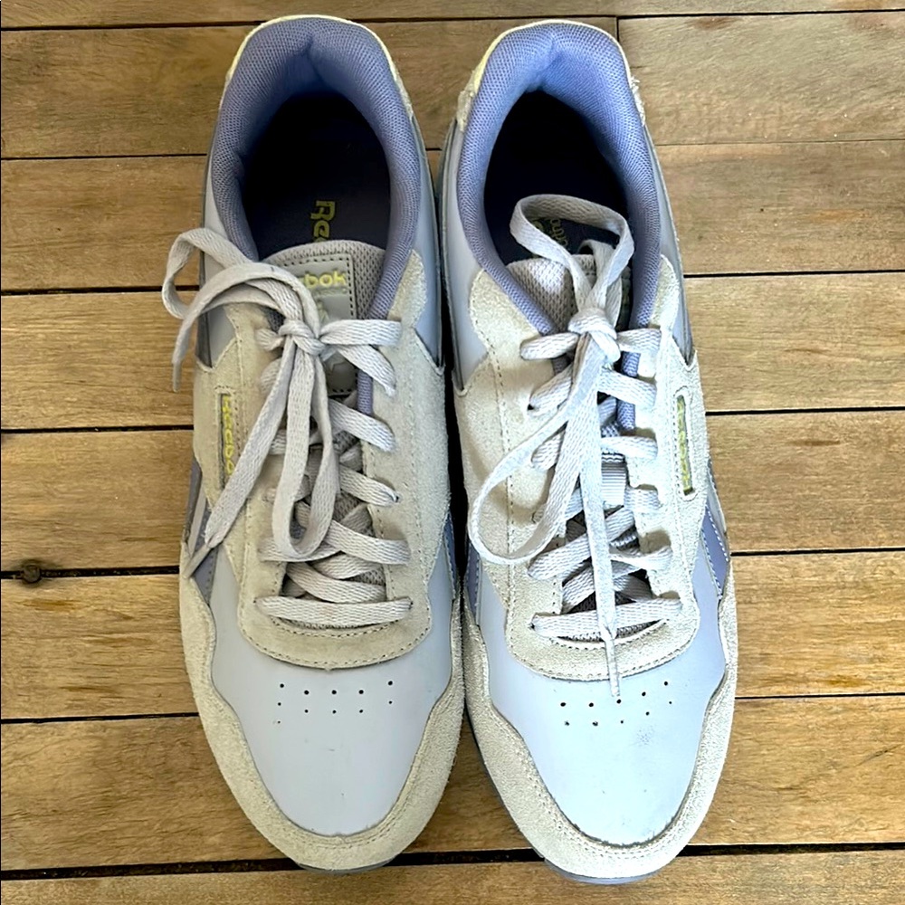 Reebok Men's Classic Light Gray Sneaker